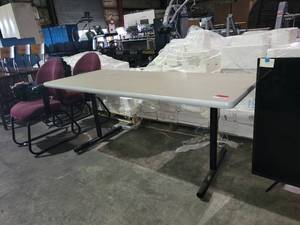 lot 35092 image: Gray Table