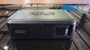 lot 35140 image: Tripp- Lite Power Surger