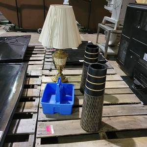 lot 35259 image: 33in Lamp and More