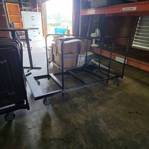 lot 35274 image: Heavy Duty Metal Cart