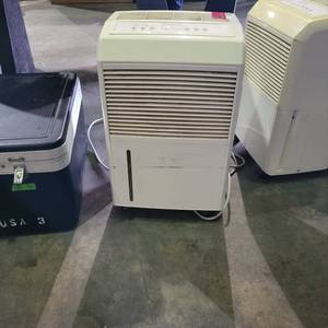 lot 35283 image: EdgeStar DeHumidifier