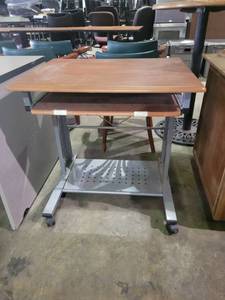 lot 35302 image: Portable Computer Desk on Casters