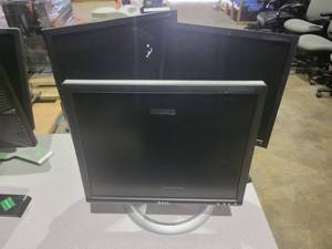 lot 35323 image: Lot of 3 Dell Computer Monitors