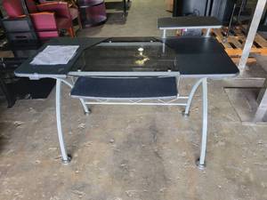 lot 35346 image: Glass Top Desk