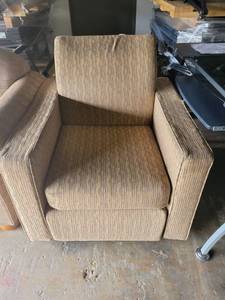 lot 35347 image: Square Wavy Beige Design Lounge Chair