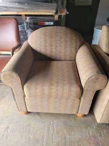 lot 35348 image: Brown Round Lounge Chair