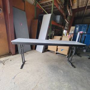 lot 35356 image: Gray Foldable Table
