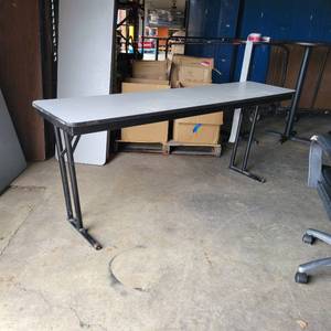 lot 35357 image: Gray Foldable Table