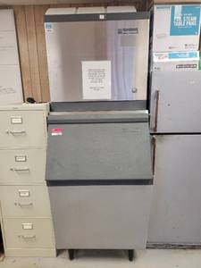 lot 35372 image: Scotsman Non Working Ice Machine