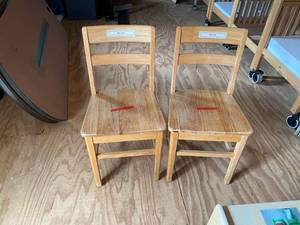 lot 35420 image: Lot of 2 Wooden Students Chairs