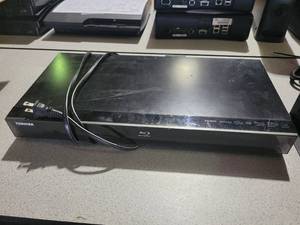 lot 35330 image: Toshiba Blue Ray Player