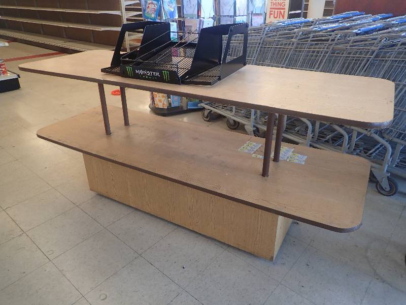 lot 4257 image: Center 2 tier Laminated Shelf