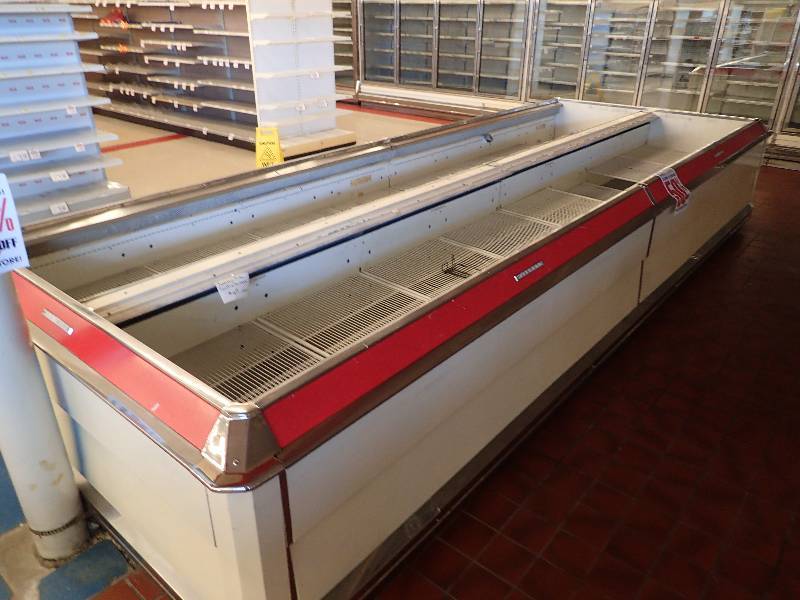 lot 4284 image: Hussman Central Refrigerated Merchandising Case