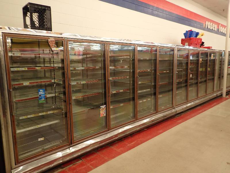 lot 4287 image: Hussmann 20 Door Supermarket Frozen Foods Glass Door Reach-in Merchandiser Unit