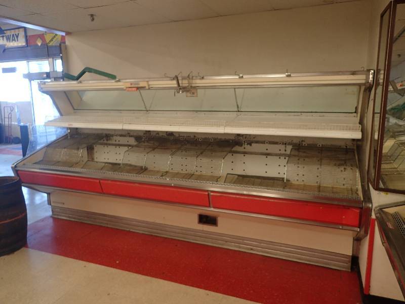 lot 4295 image: Hussmann Supermarket Refrigerated Merchandiser Air Curtain Open Display Unit