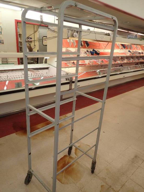 lot 4318 image: Half-Size Aluminum Sheet Pan Rack on Casters