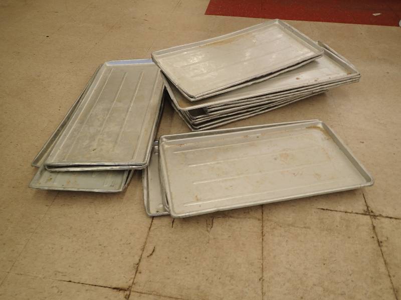 lot 4327 image: Large Lot of Half-Size Sheet Pans