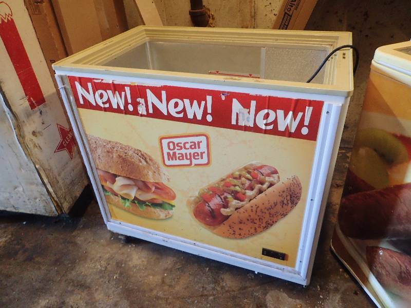 lot 4341 image: Commercial Ice Cream Freezer Cabinet