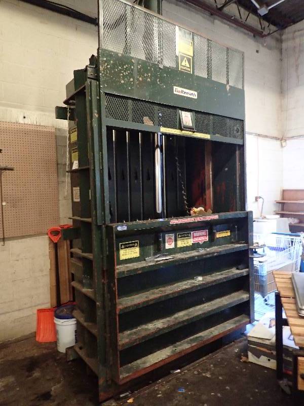 lot 4351 image: Commercial Golbreath Vertical Baler Machine