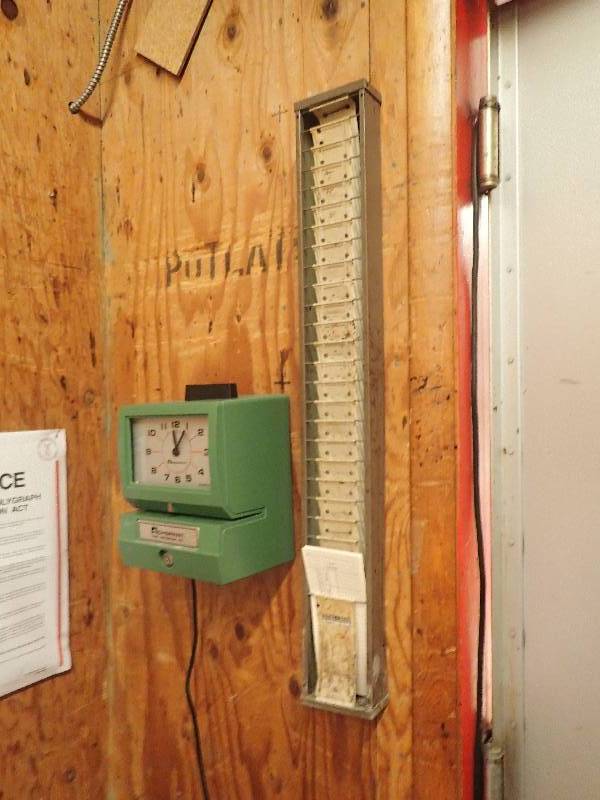 lot 4366 image: Acroprint Time Clock w Time Card Rail