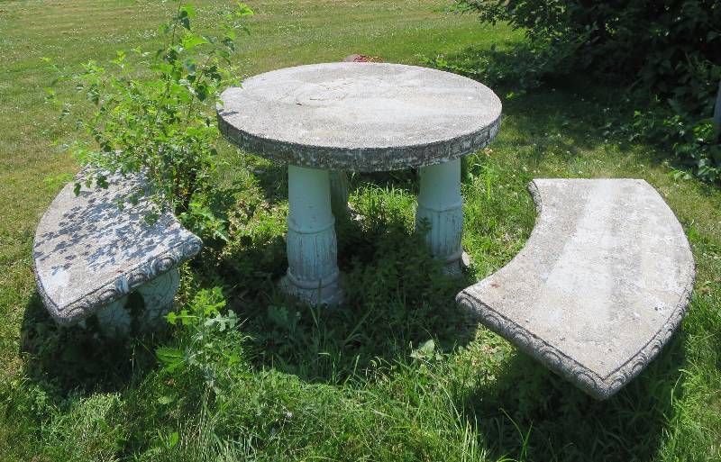 lot 133 image: Outdoor Table with Benches
