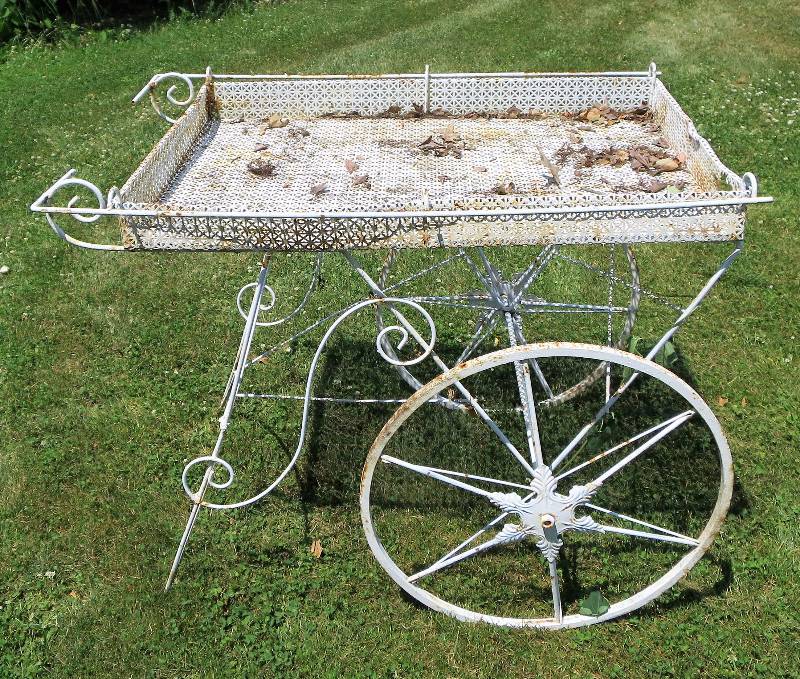 lot 142 image: Vintage FlowerProduce Cart