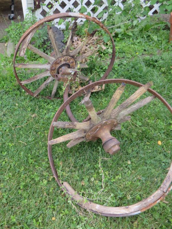 lot 162 image: Wagon Wheels
