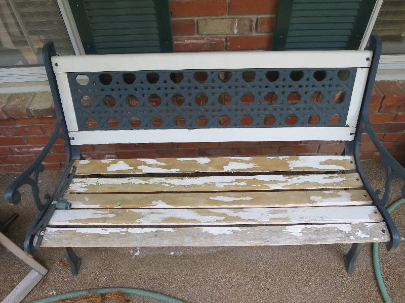 lot 170 image: Outdoor Bench
