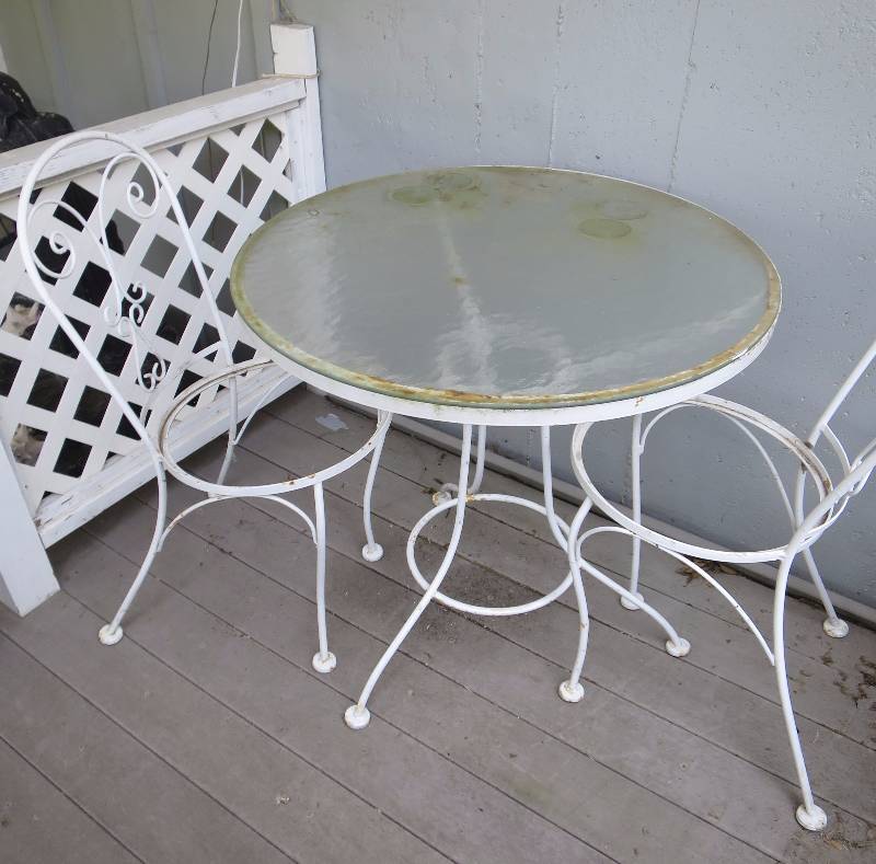 lot 177 image: Wrought Iron Table and Chairs