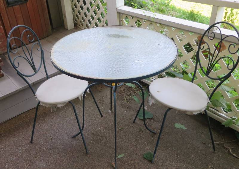 lot 178 image: Wrought Iron Table and Chairs