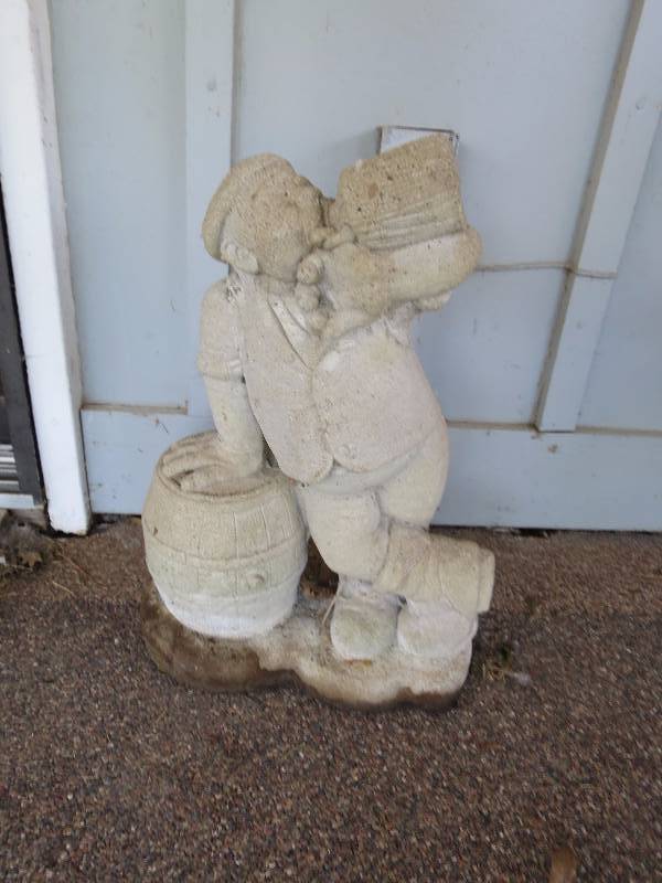 lot 184 image: Drunk Guy Statue