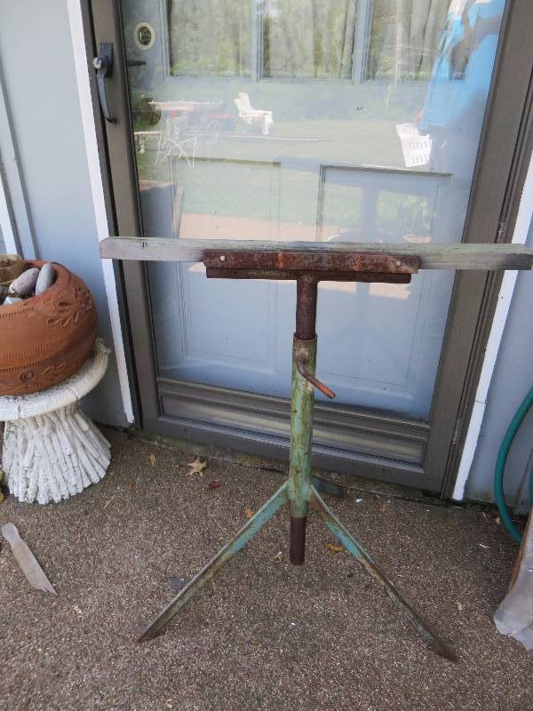 lot 190 image: Antique Jack
