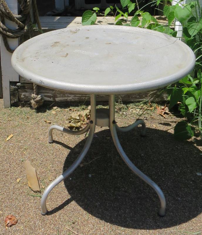 lot 193 image: Aluminum Table