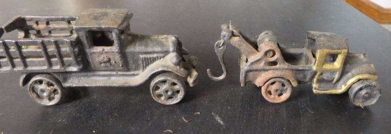 lot 242 image: Cast Iron Cars