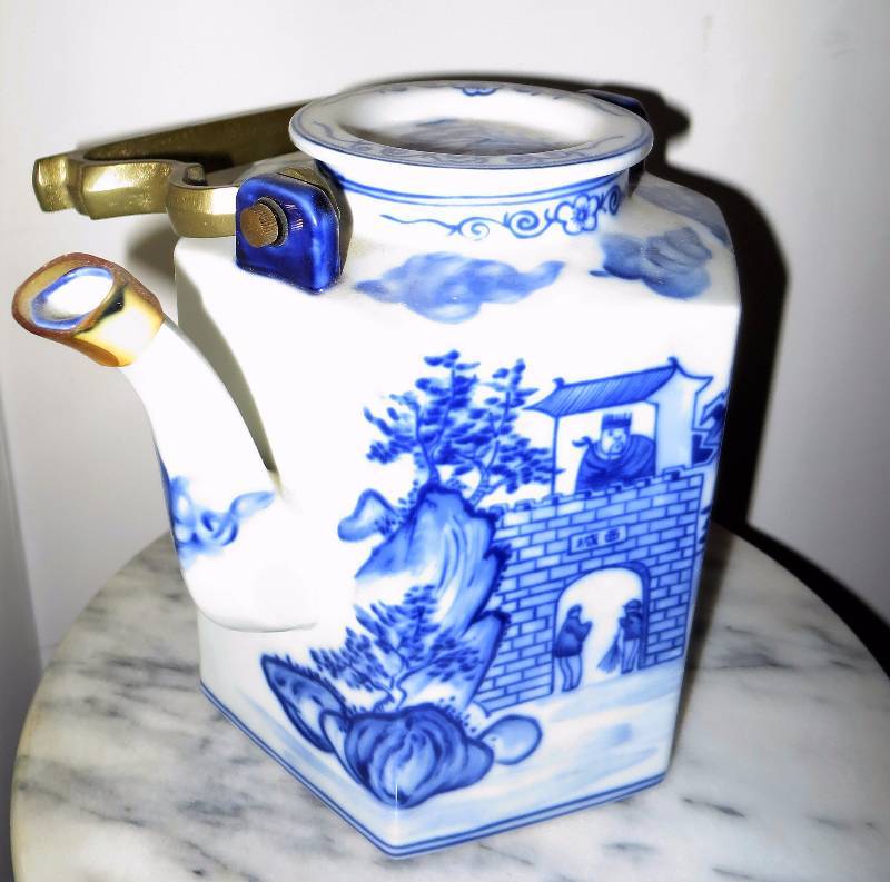 lot 60 image: Oriental Tea Pot