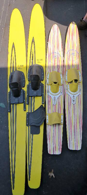 lot 263 image: Lot of Water Skis