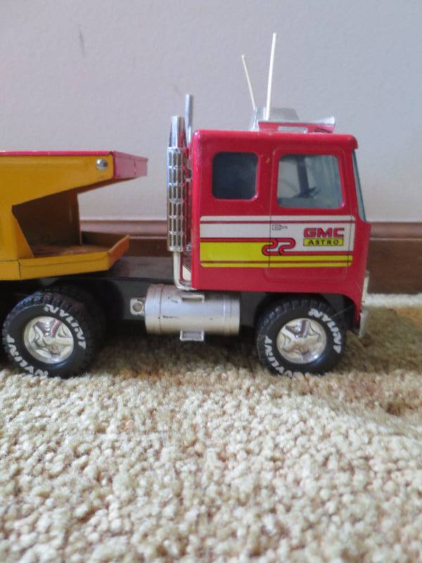 large 18 wheeler toy truck ride on