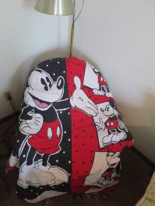 lot 98 image: Mickey Mouse Blanket