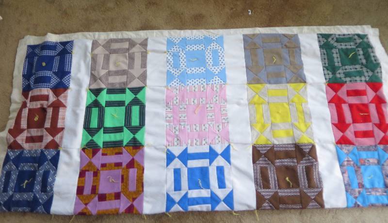lot 101 image: Handmade Quilt