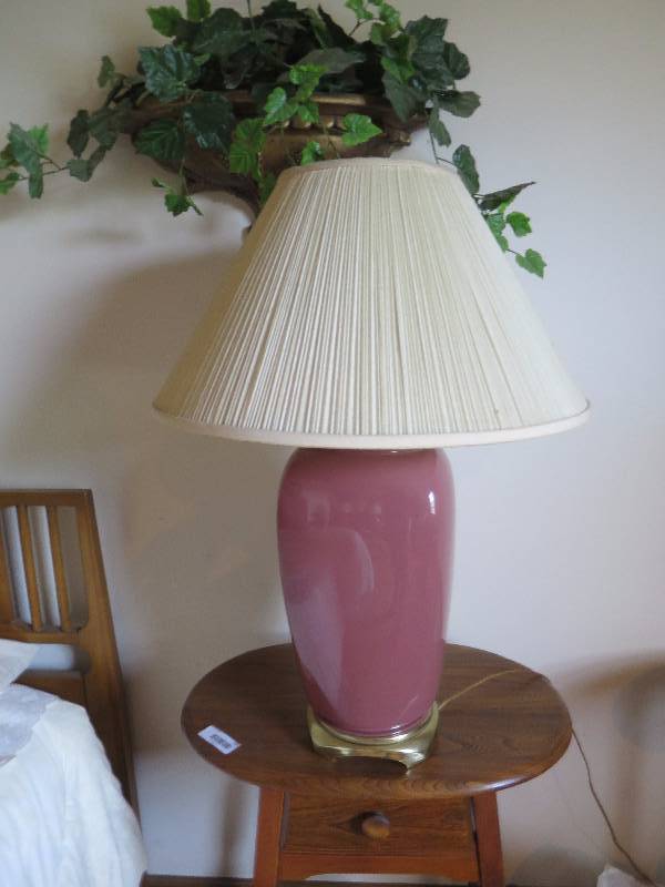 lot 279 image: Table Lamp
