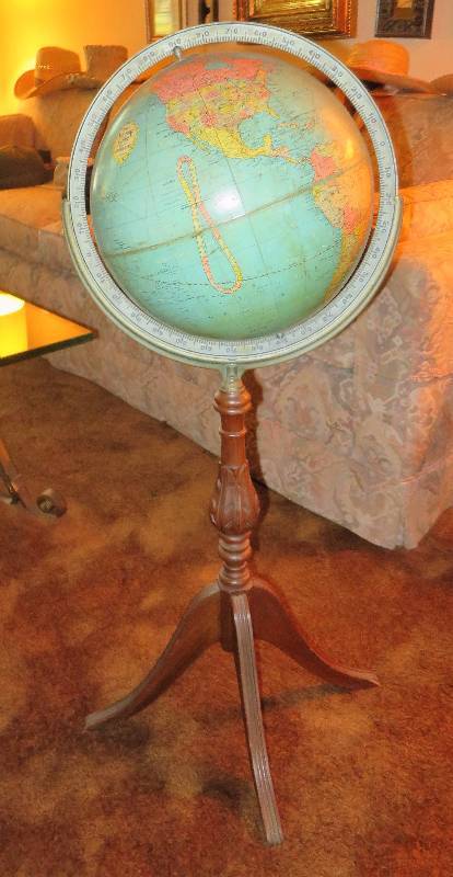 lot 11 image: Vintage Globe with Stand