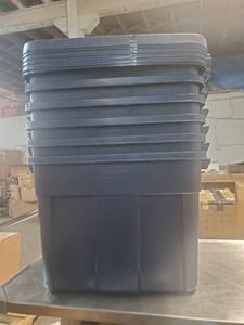lot 442522 image: Rubbermaid Plastic Totes, 6 ct.