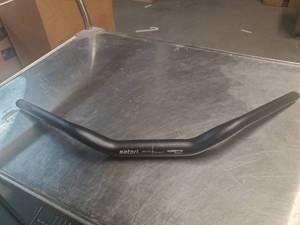 lot 442530 image: Satori NOIRETTE Seagull Trekking Commuting Bike Bicycle Aluminium Alloy Swept Back Flat Handlebar 31.8x630mm - Rise 40mm - Sweep 40 Degree, Retail $39.98 