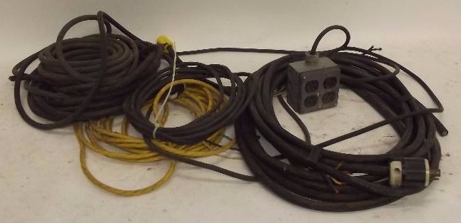 lot 1774 image: Lot of Extension Cords