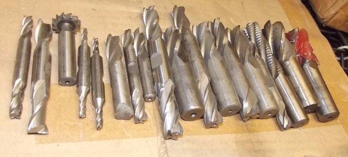 lot 1777 image: 18 Qty Large End Mills