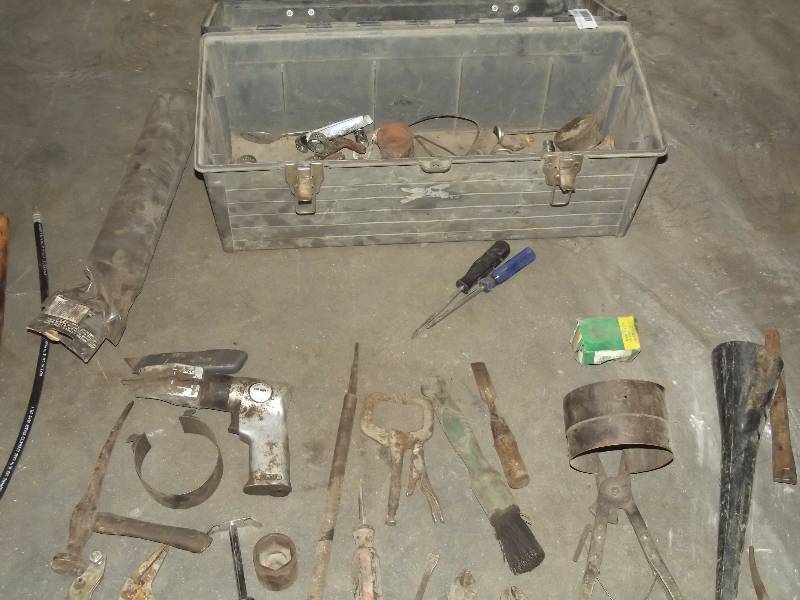 lot 90 image: Tool Box