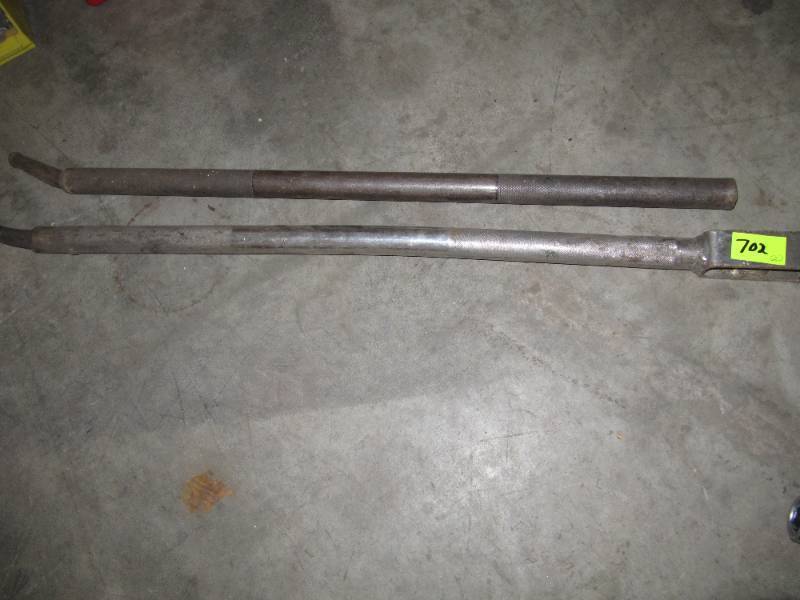 lot 702 image: 2 LOAD STRAP TENSIONERS