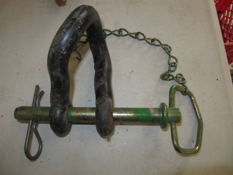lot 716 image: Super Strong Anchor Shackle, BoltNutCotter, Galvanized, 78 in.