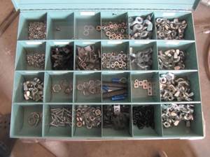 lot 3143 image: METAL CASE WITH SCREWS, WASHERS, BOLTS (BODY  FASTNERS  WING NUTS