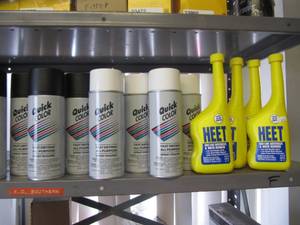 lot 3159 image: EVERYTHING ON SHELF 4 NEW BOTTLES OF HEET & 8 NEW CANS OF SPRAY PAINT